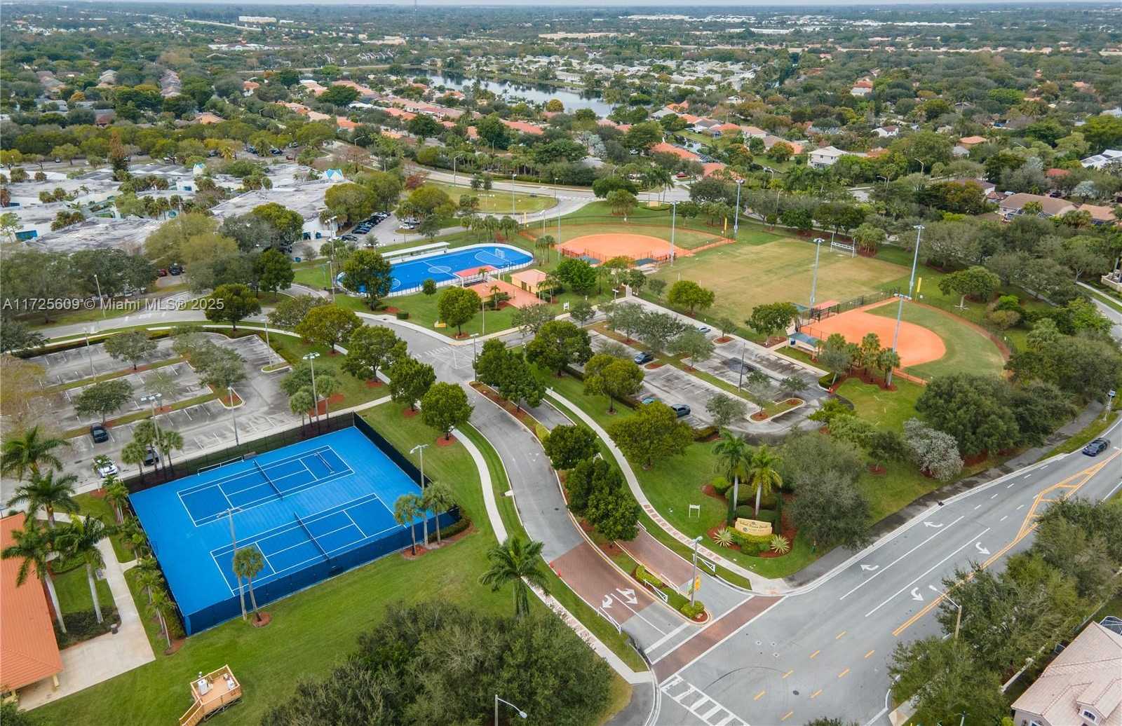 Small Image of 3482 COCO LAKE DR, Coconut Creek Number 53