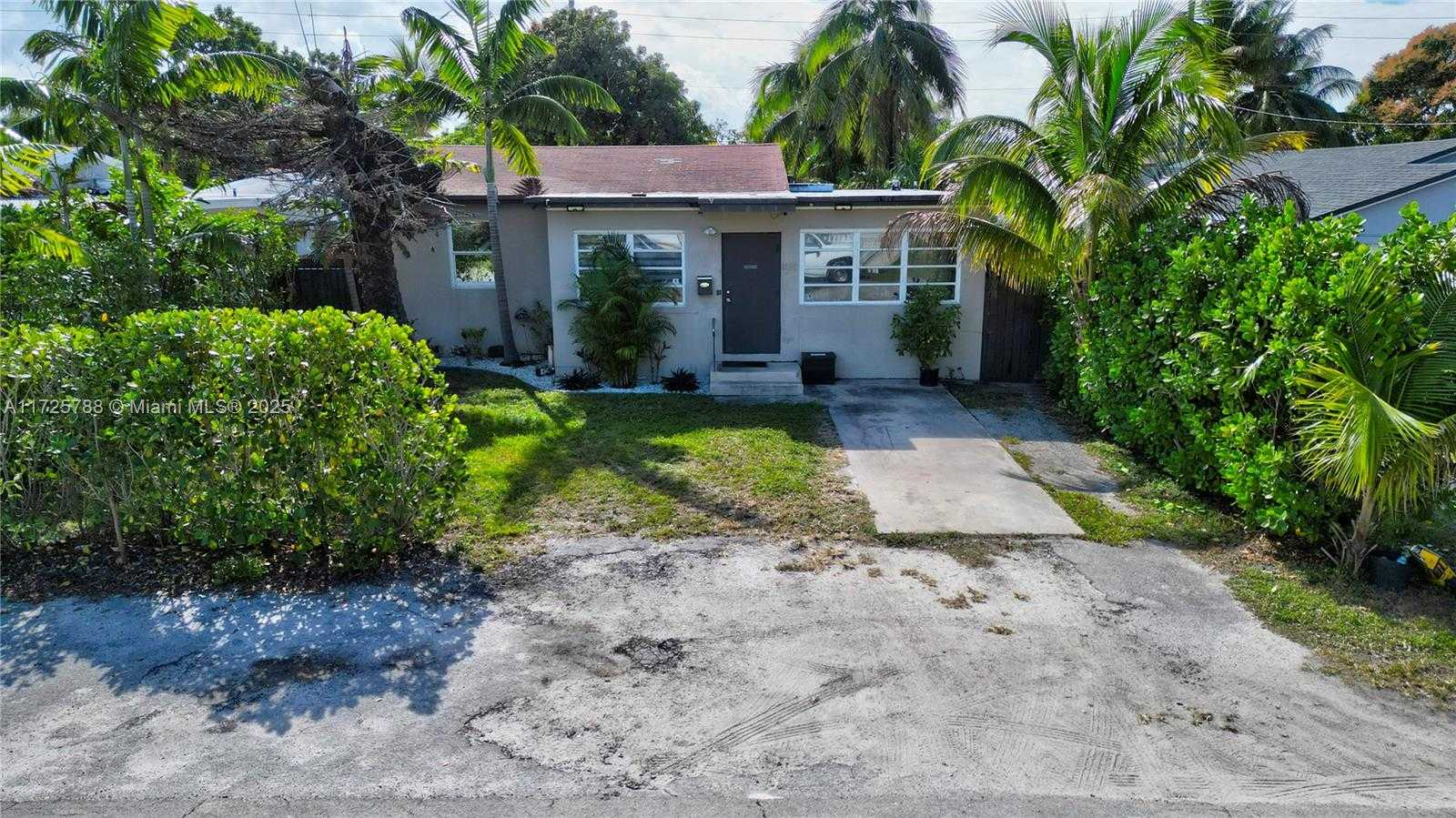 Small Image of 2326 HARDING ST, Hollywood Number 13