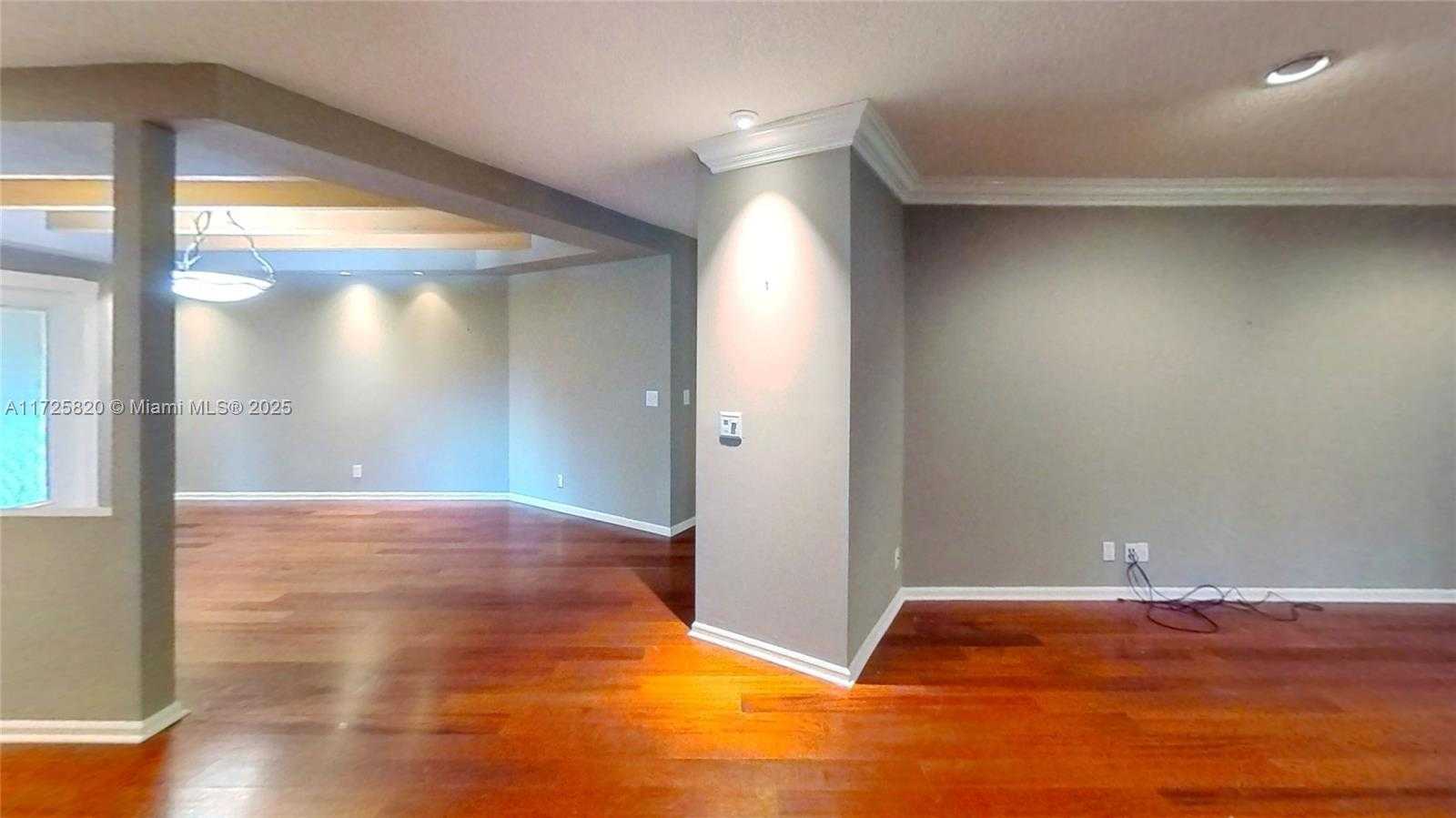 Small Image of 1 BALFOUR RD E, Palm Beach Gardens Number 11