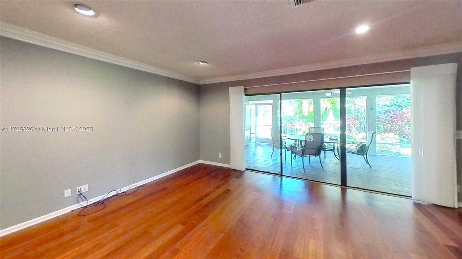 Small Image of 1 BALFOUR RD E, Palm Beach Gardens Number 12