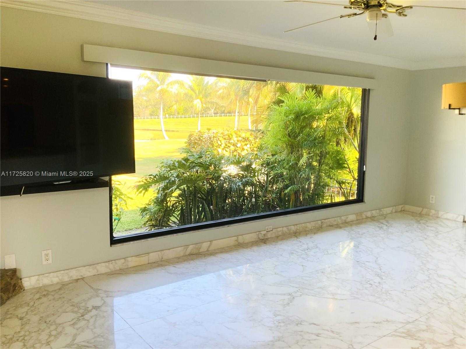 Small Image of 1 BALFOUR RD E, Palm Beach Gardens Number 21