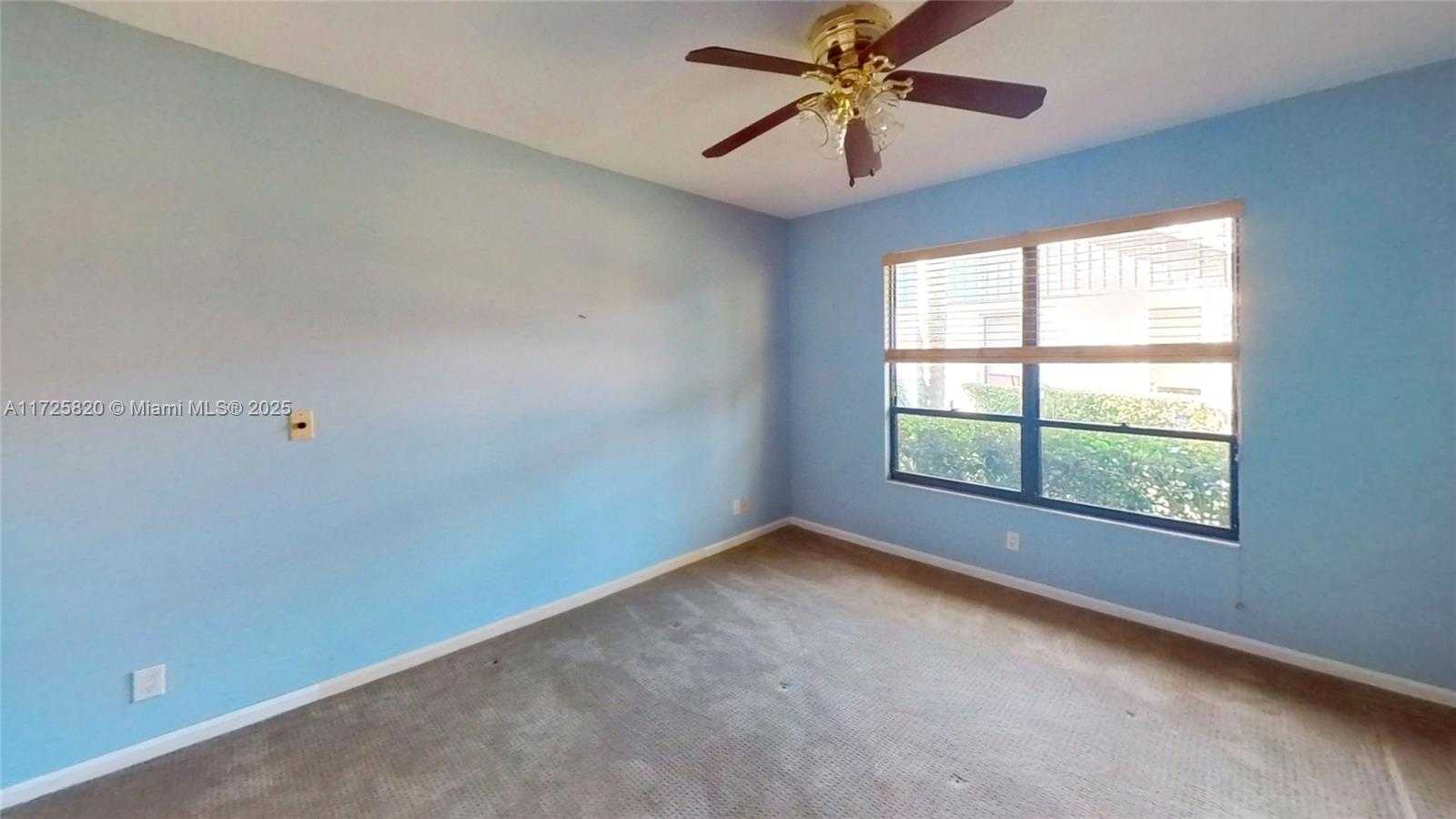 Small Image of 1 BALFOUR RD E, Palm Beach Gardens Number 24