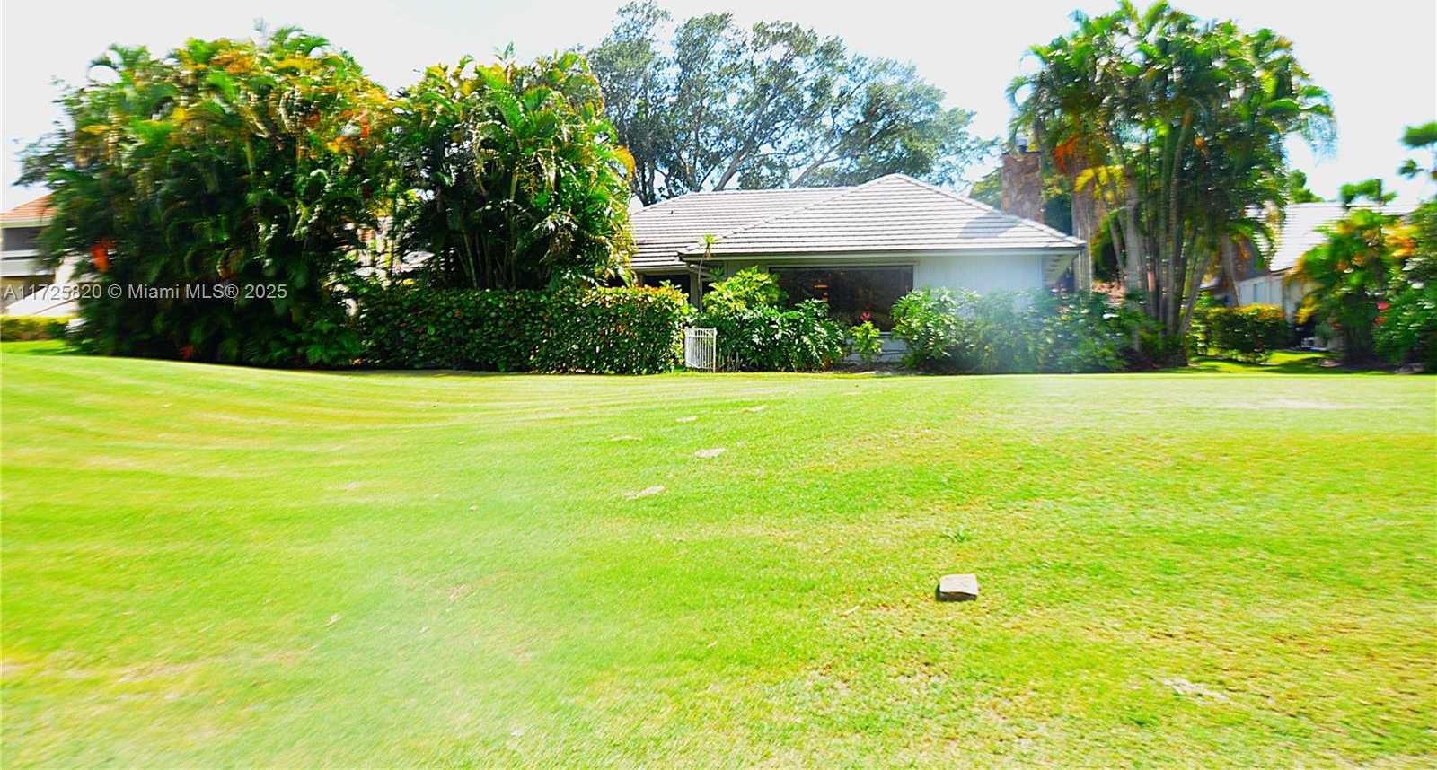 Small Image of 1 BALFOUR RD E, Palm Beach Gardens Number 31