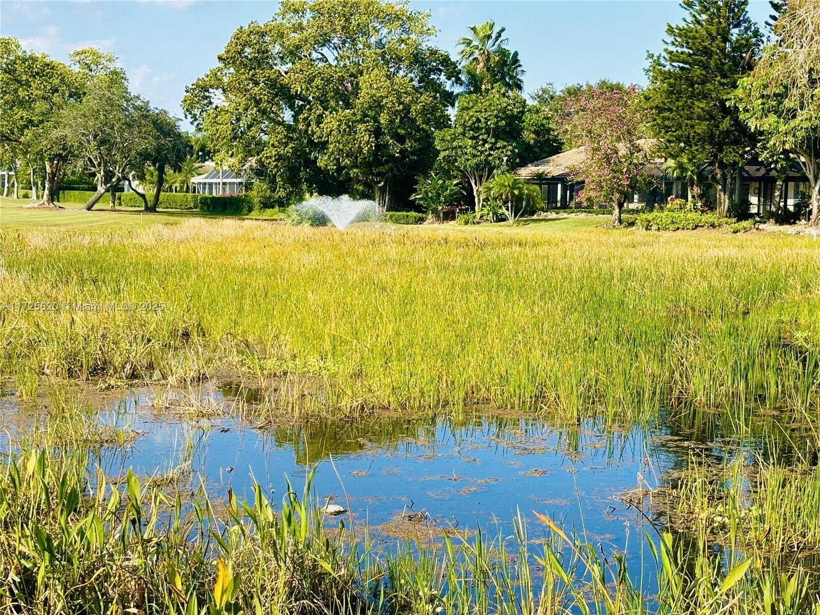 Small Image of 1 BALFOUR RD E, Palm Beach Gardens Number 34
