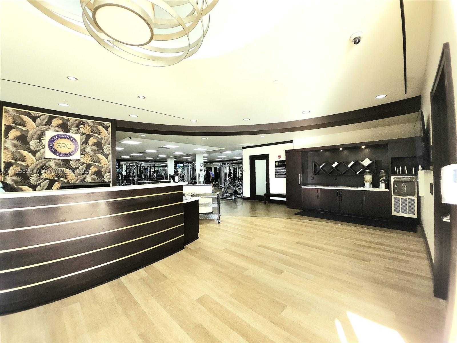 Small Image of 1 BALFOUR RD E, Palm Beach Gardens Number 43