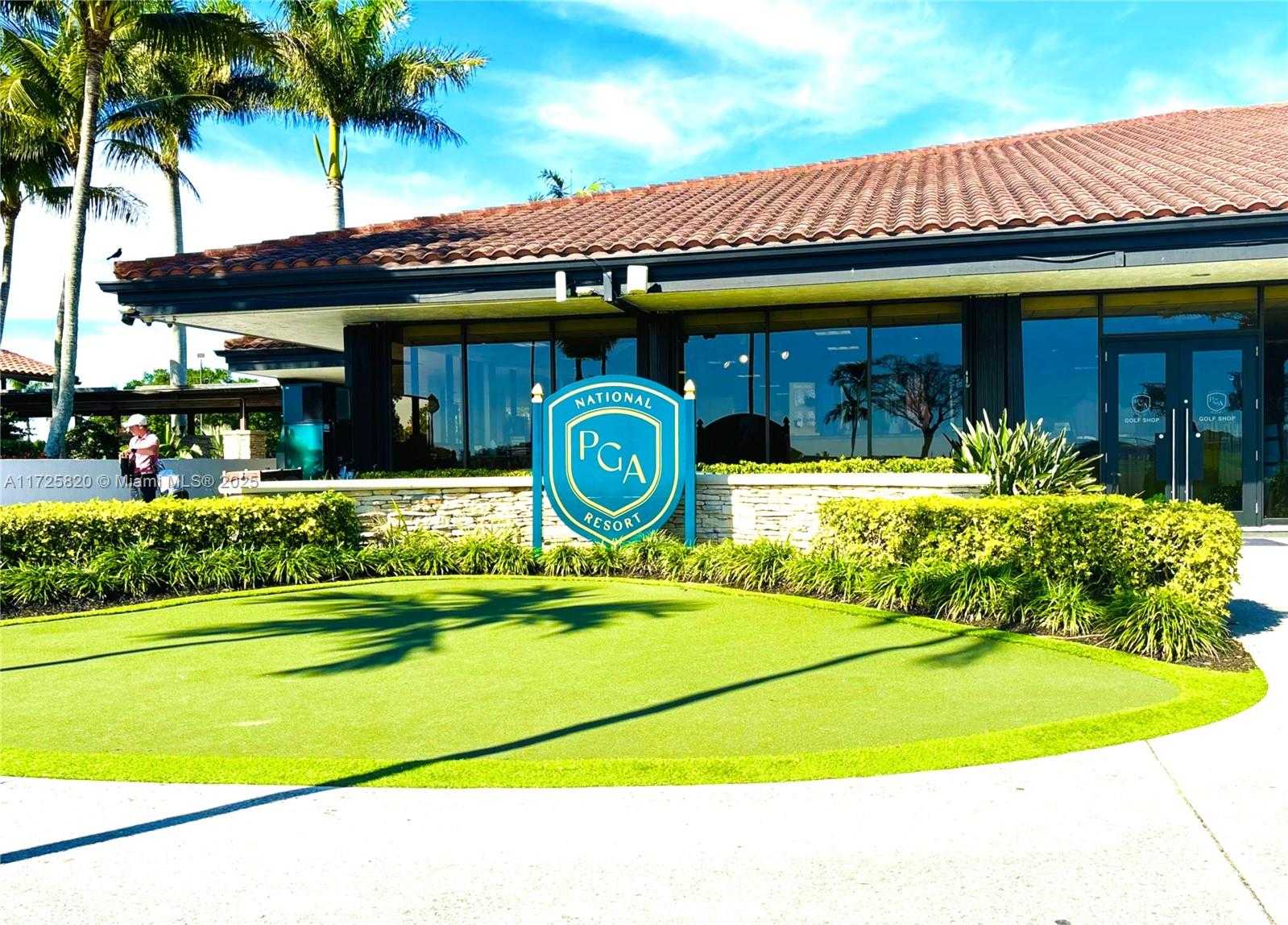 Small Image of 1 BALFOUR RD E, Palm Beach Gardens Number 86