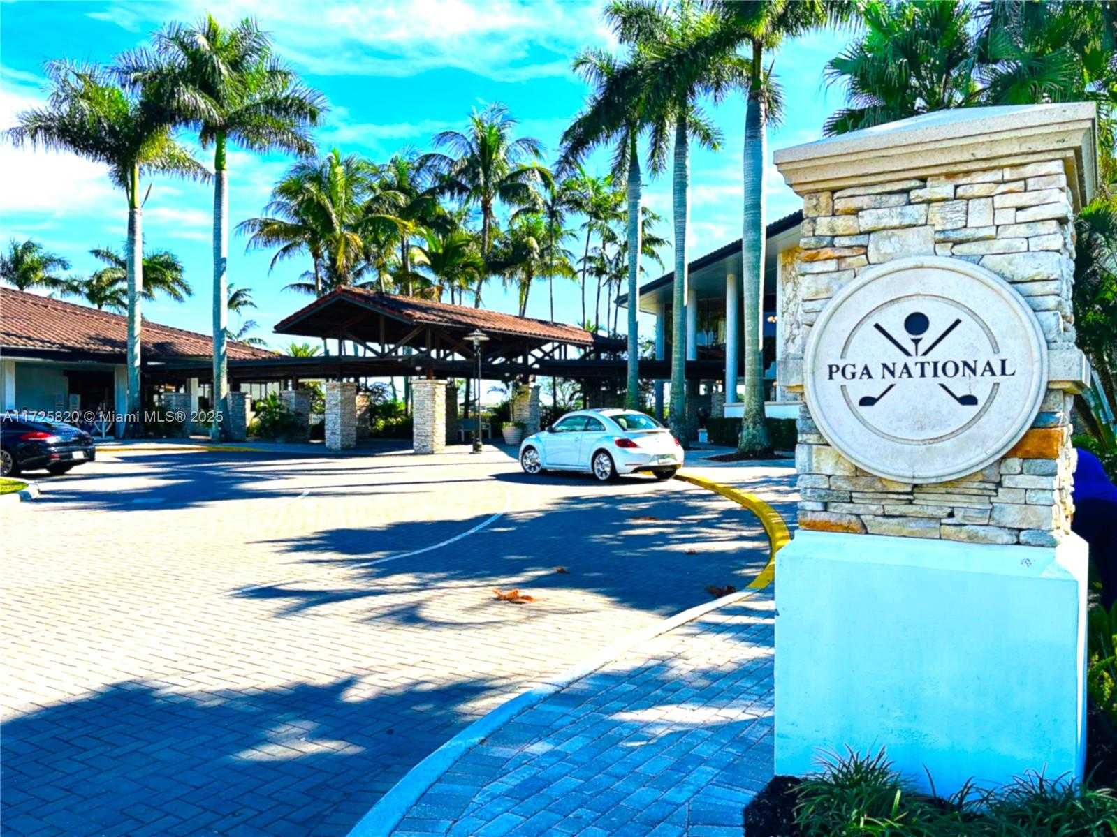 Small Image of 1 BALFOUR RD E, Palm Beach Gardens Number 90