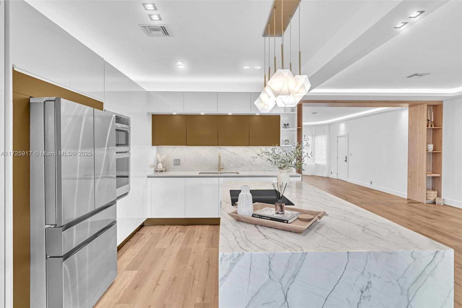 Small Image of 9448 ABBOTT AVE, Surfside Number 14