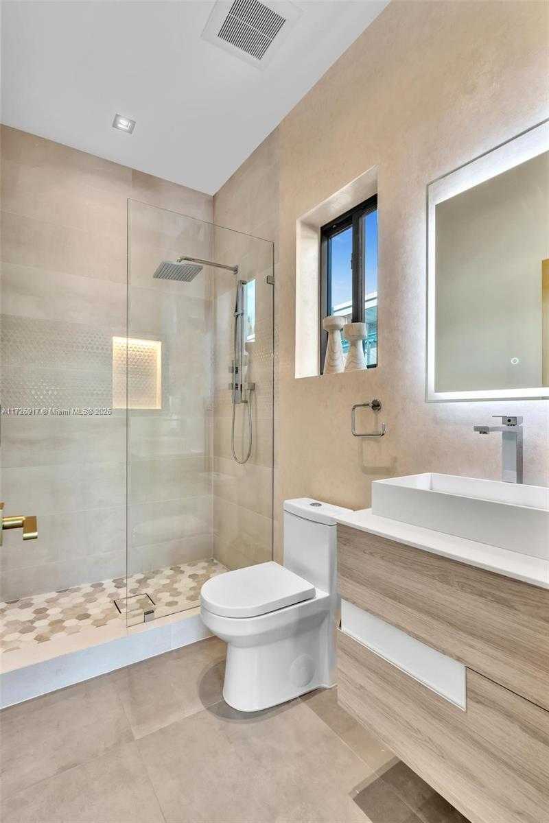Small Image of 9448 ABBOTT AVE, Surfside Number 16
