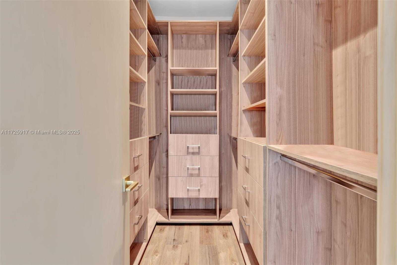 Small Image of 9448 ABBOTT AVE, Surfside Number 21