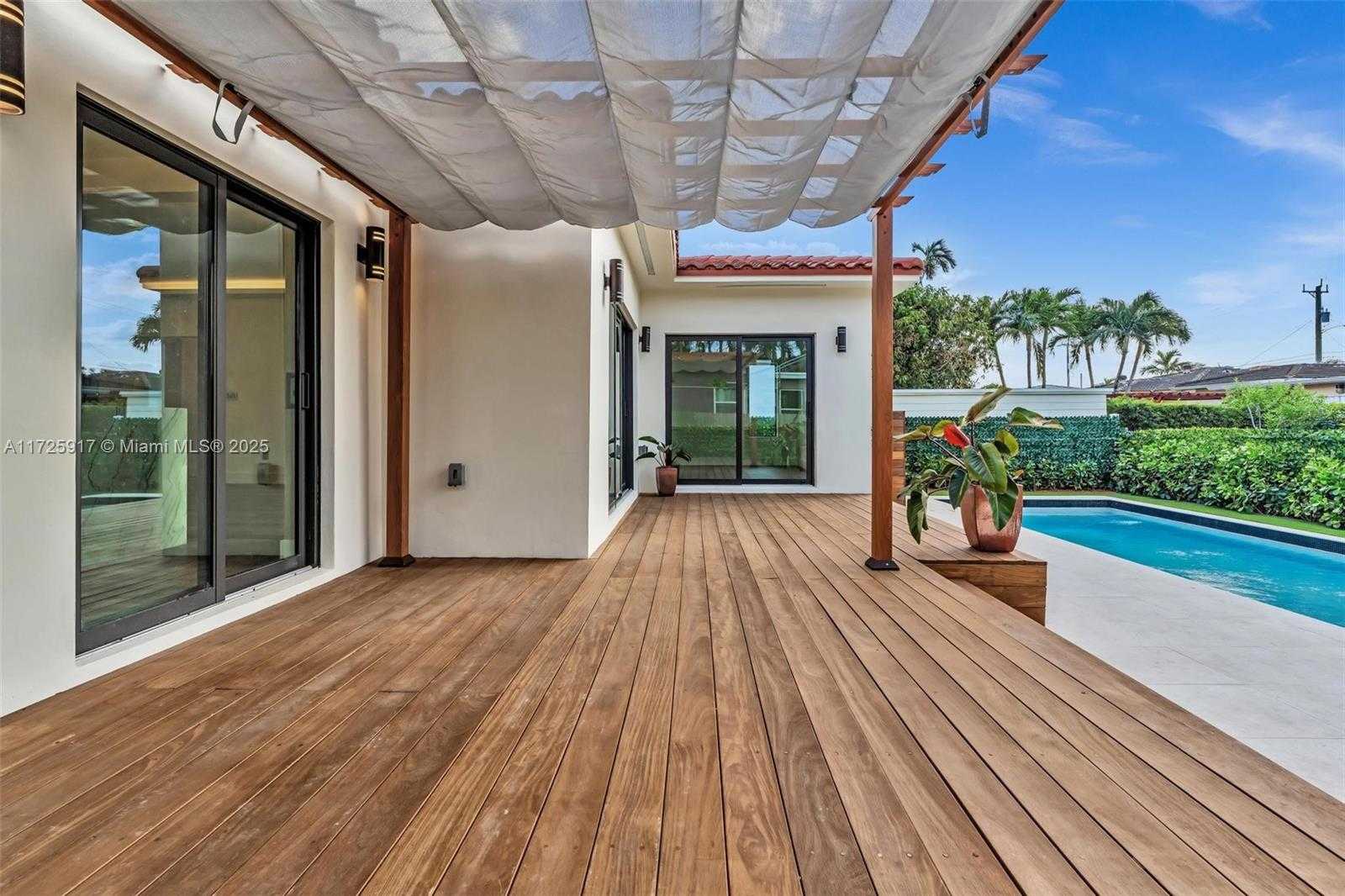 Small Image of 9448 ABBOTT AVE, Surfside Number 25