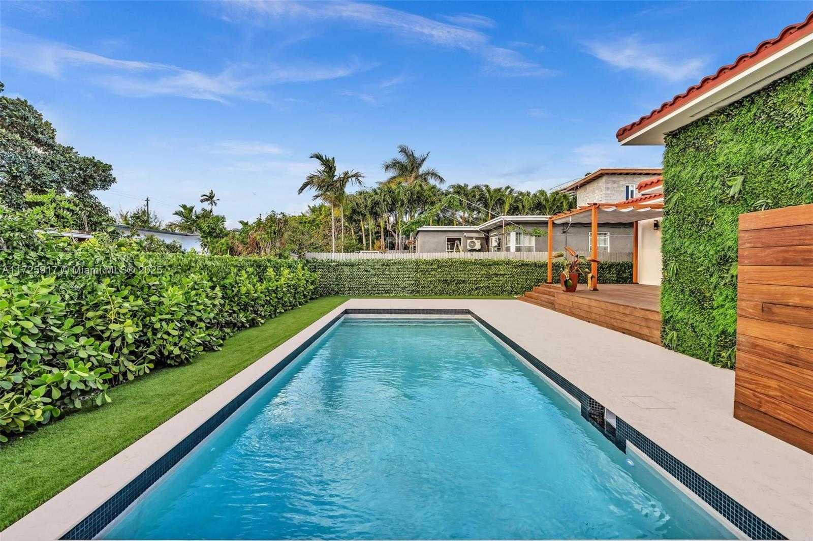 Small Image of 9448 ABBOTT AVE, Surfside Number 30