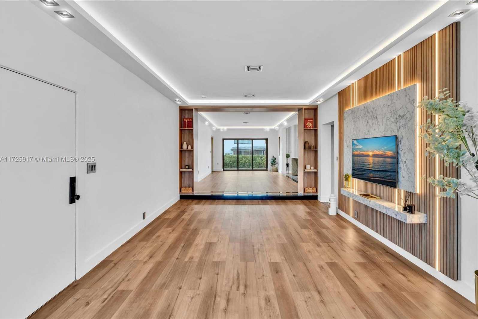 Small Image of 9448 ABBOTT AVE, Surfside Number 5
