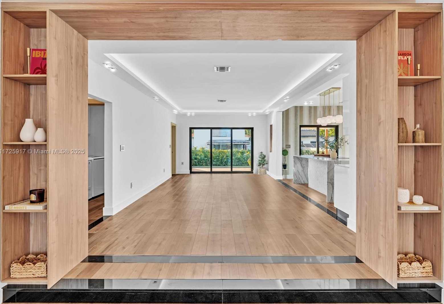 Small Image of 9448 ABBOTT AVE, Surfside Number 6