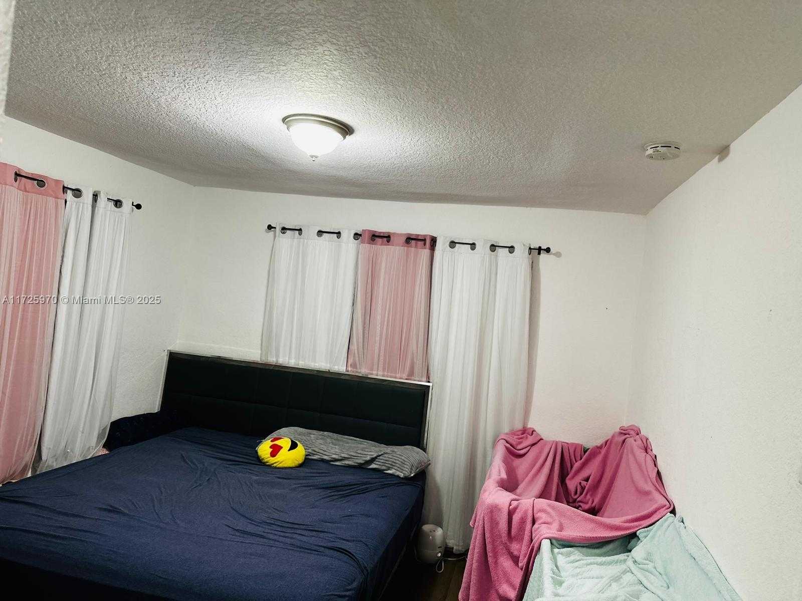 Small Image of Homestead Number 13