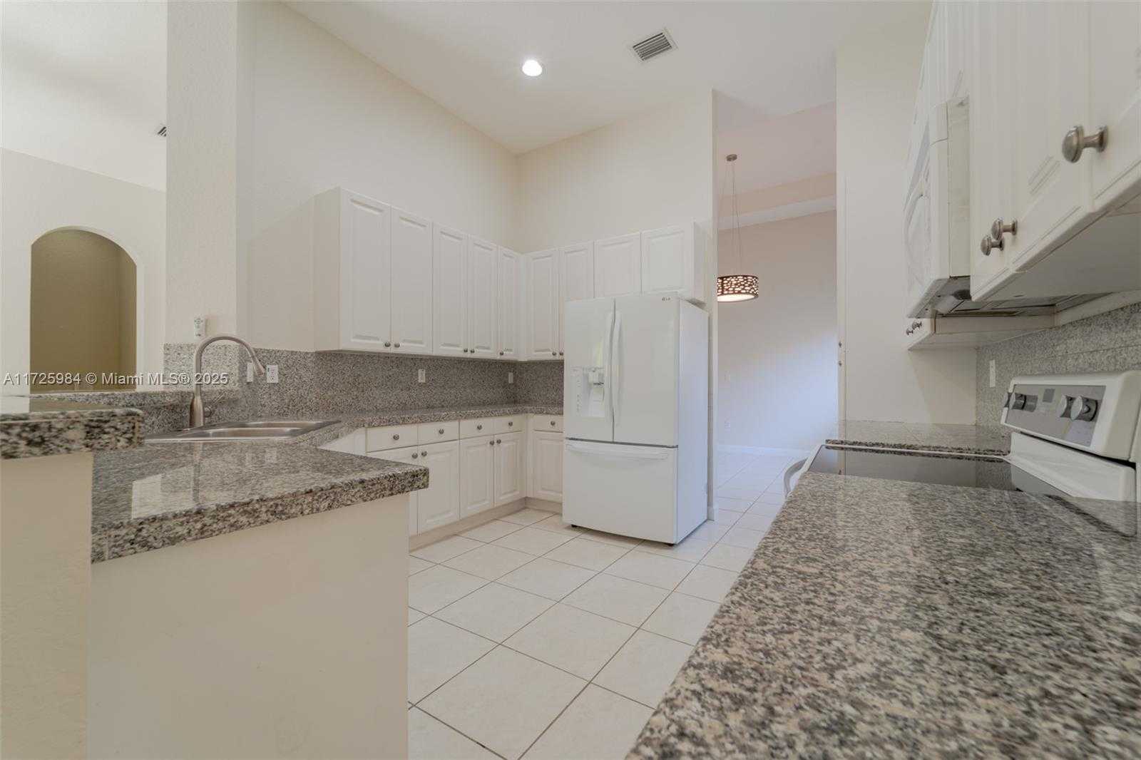 Small Image of 7564 SOUTH WEST 190TH ST, Cutler Bay Number 10