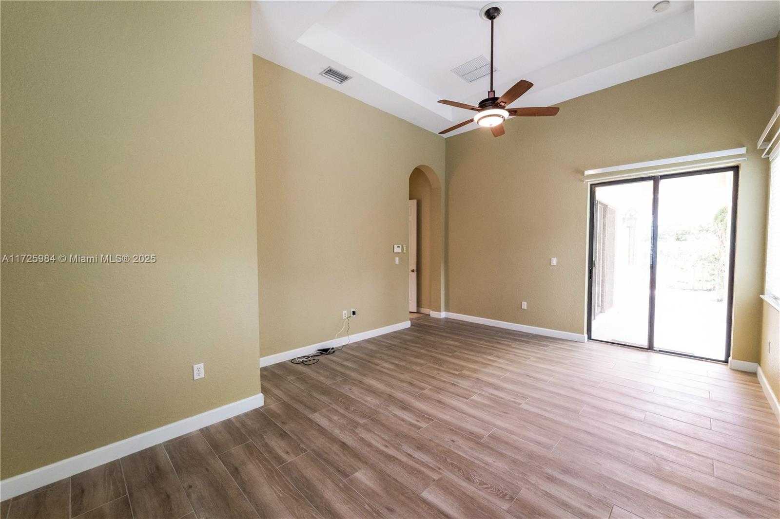 Small Image of 7564 SOUTH WEST 190TH ST, Cutler Bay Number 14