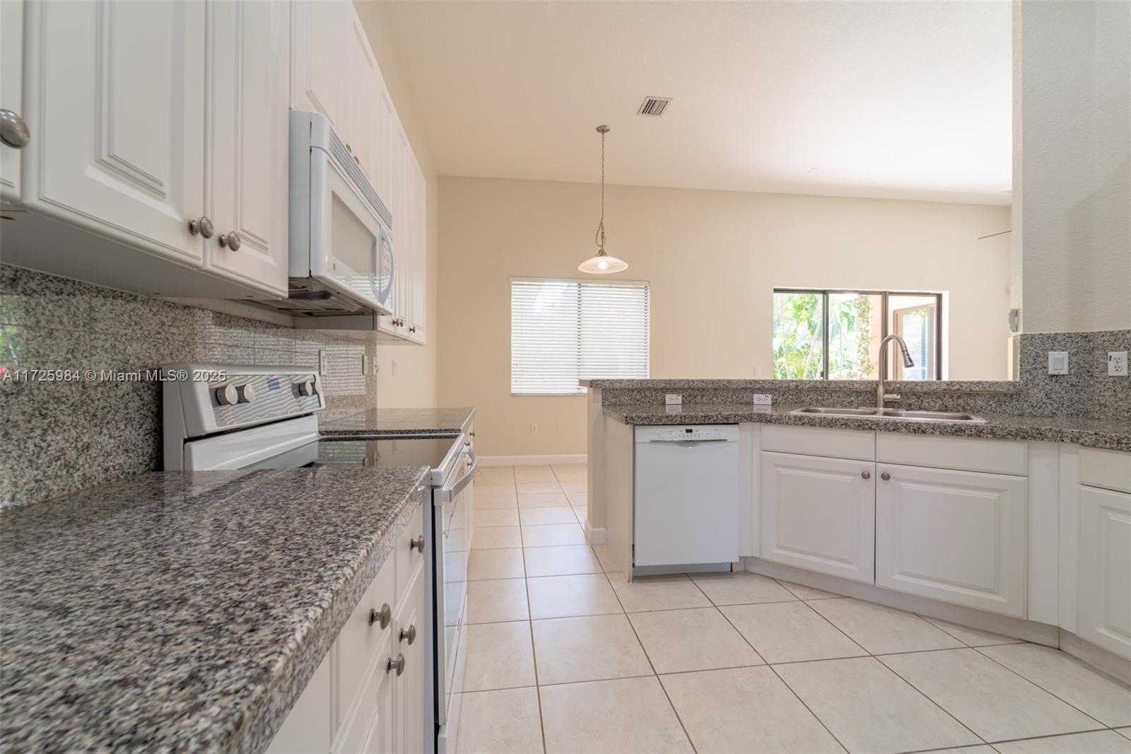 Small Image of 7564 SOUTH WEST 190TH ST, Cutler Bay Number 9