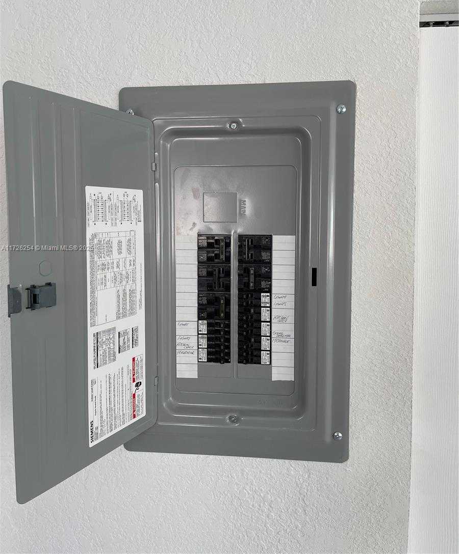 Small Image of 719 21ST ST, West Palm Beach Number 5