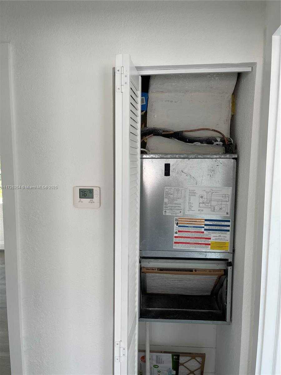 Small Image of 719 21ST ST, West Palm Beach Number 7