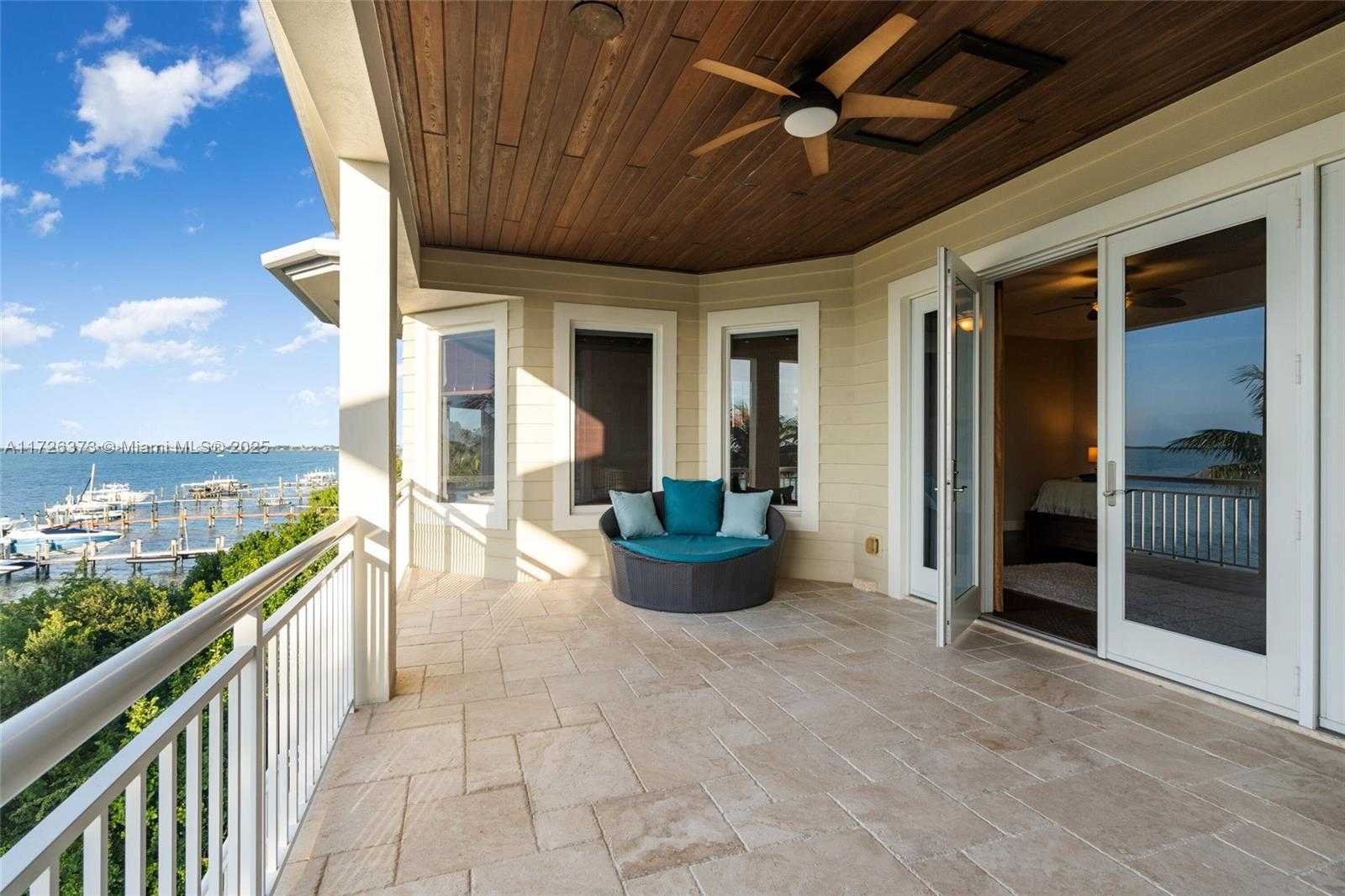 Small Image of Key Largo Number 42