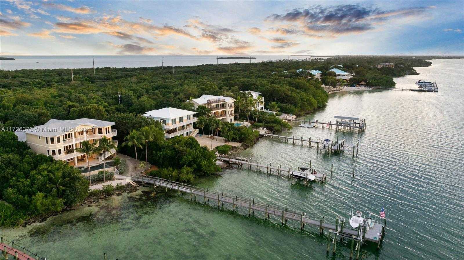 Small Image of Key Largo Number 72