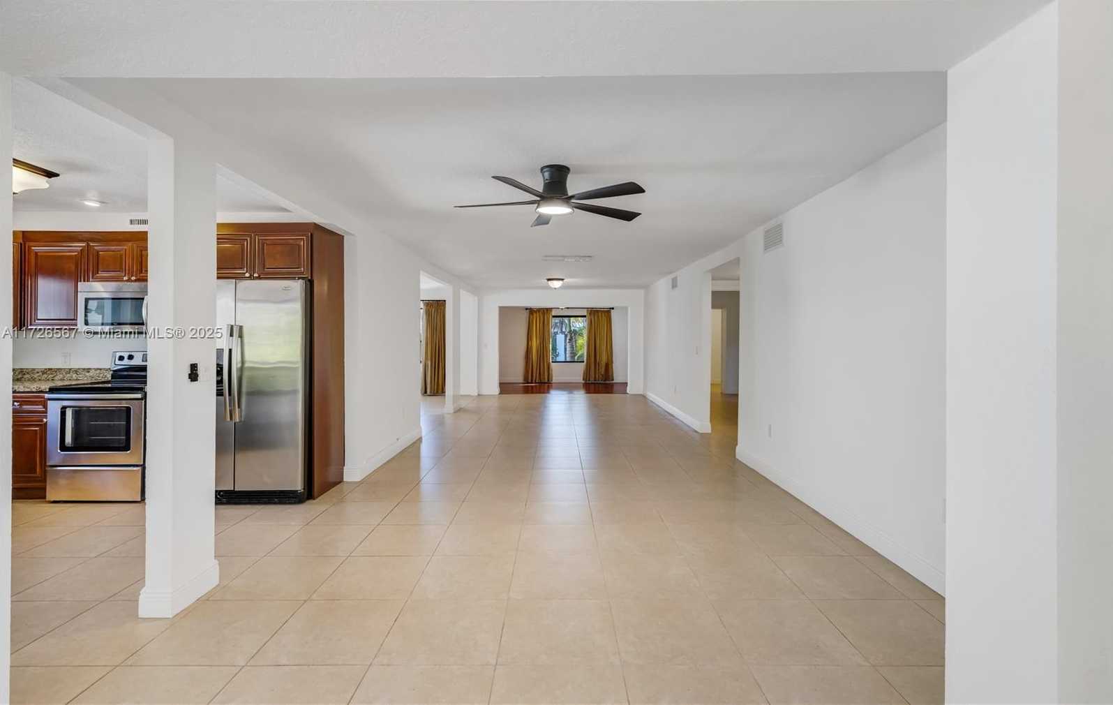Small Image of 10670 SOUTH WEST 87TH AVE, Miami Number 11