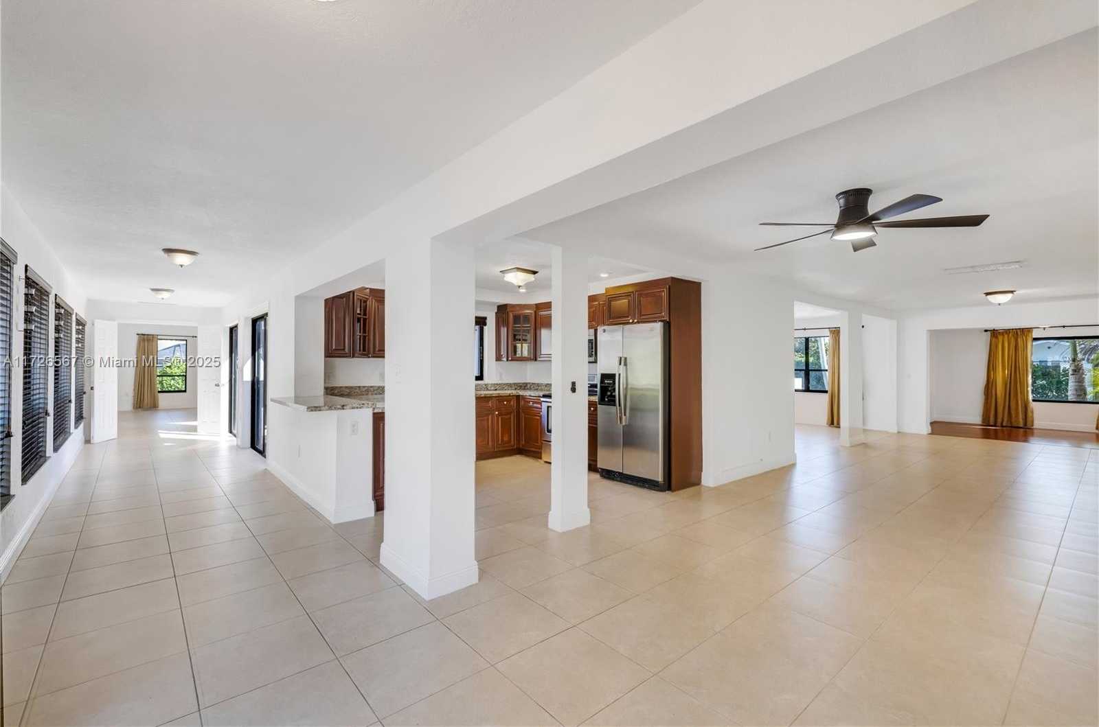 Small Image of 10670 SOUTH WEST 87TH AVE, Miami Number 12