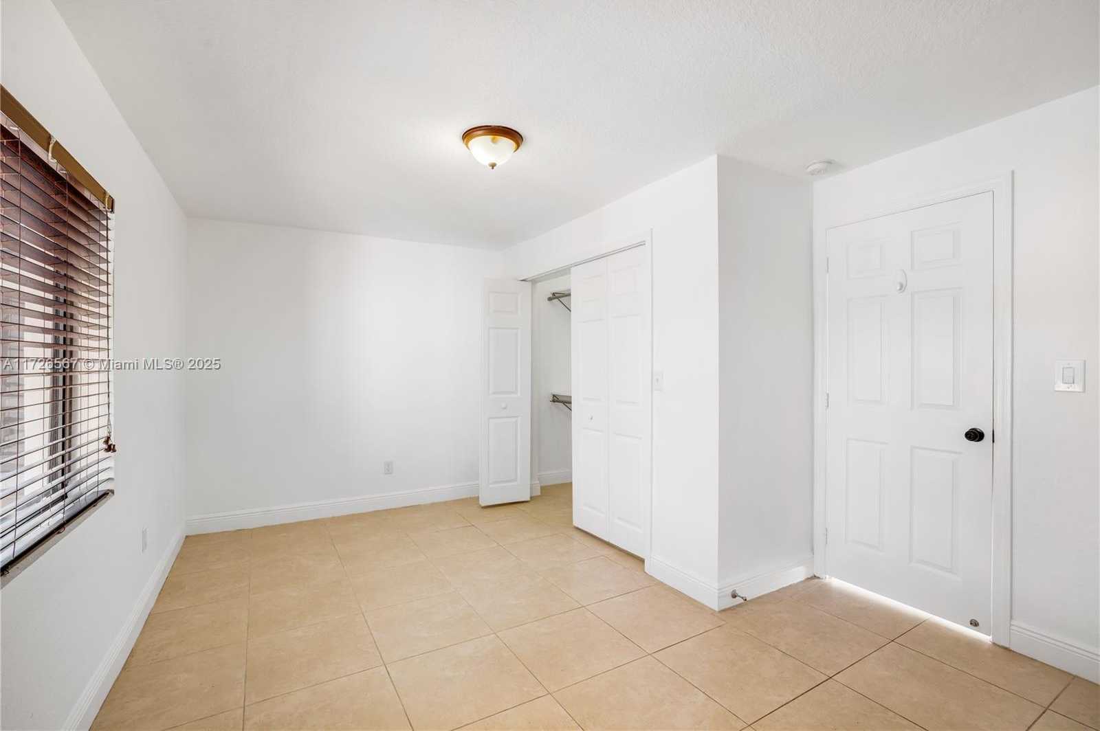 Small Image of 10670 SOUTH WEST 87TH AVE, Miami Number 23