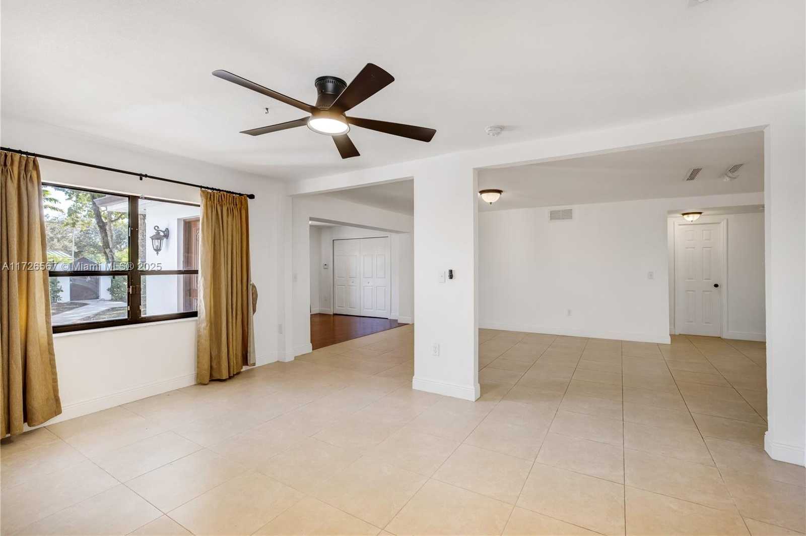 Small Image of 10670 SOUTH WEST 87TH AVE, Miami Number 8