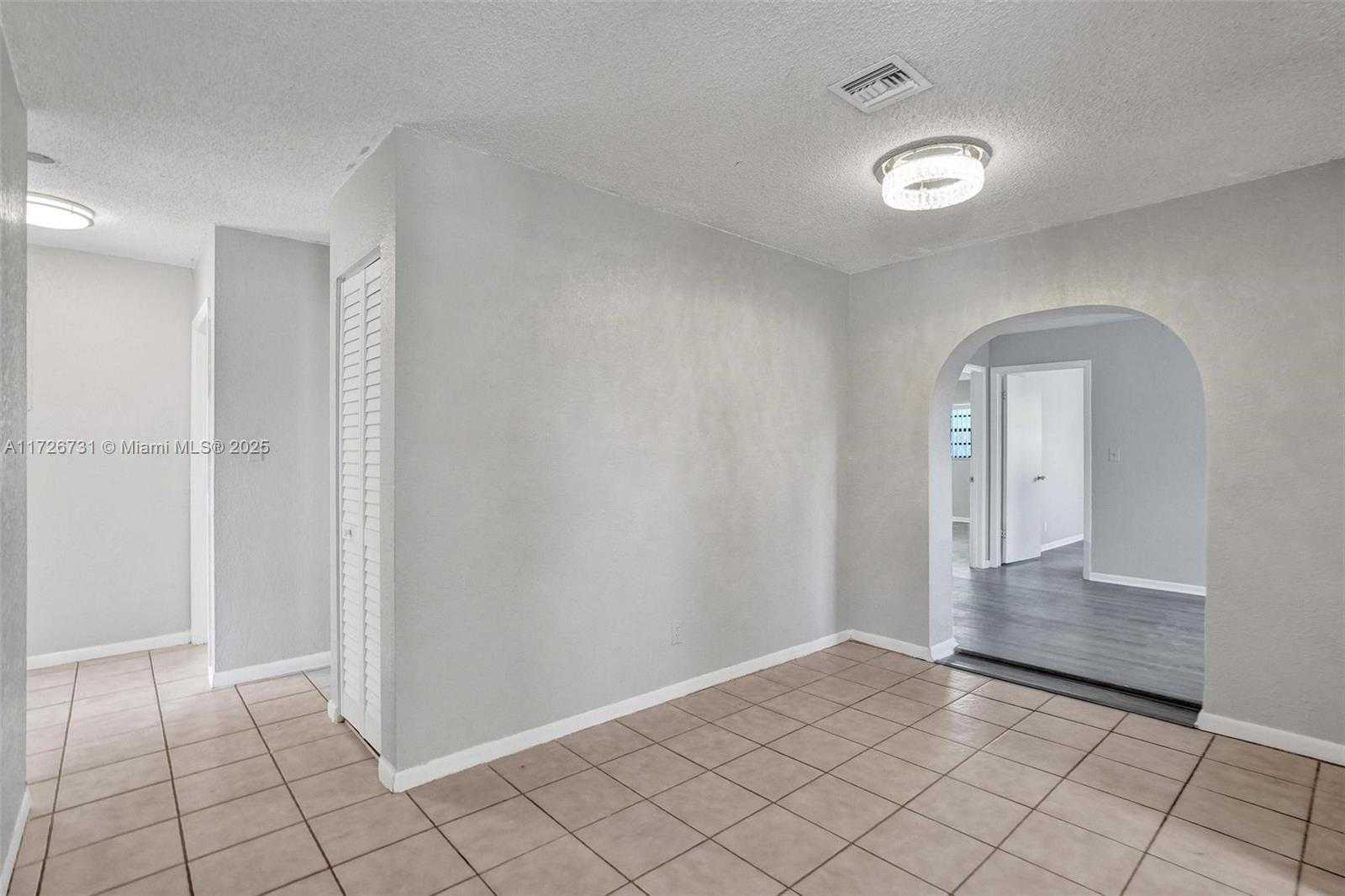 Small Image of 337 NORTH WEST 6TH ST, Deerfield Beach Number 14