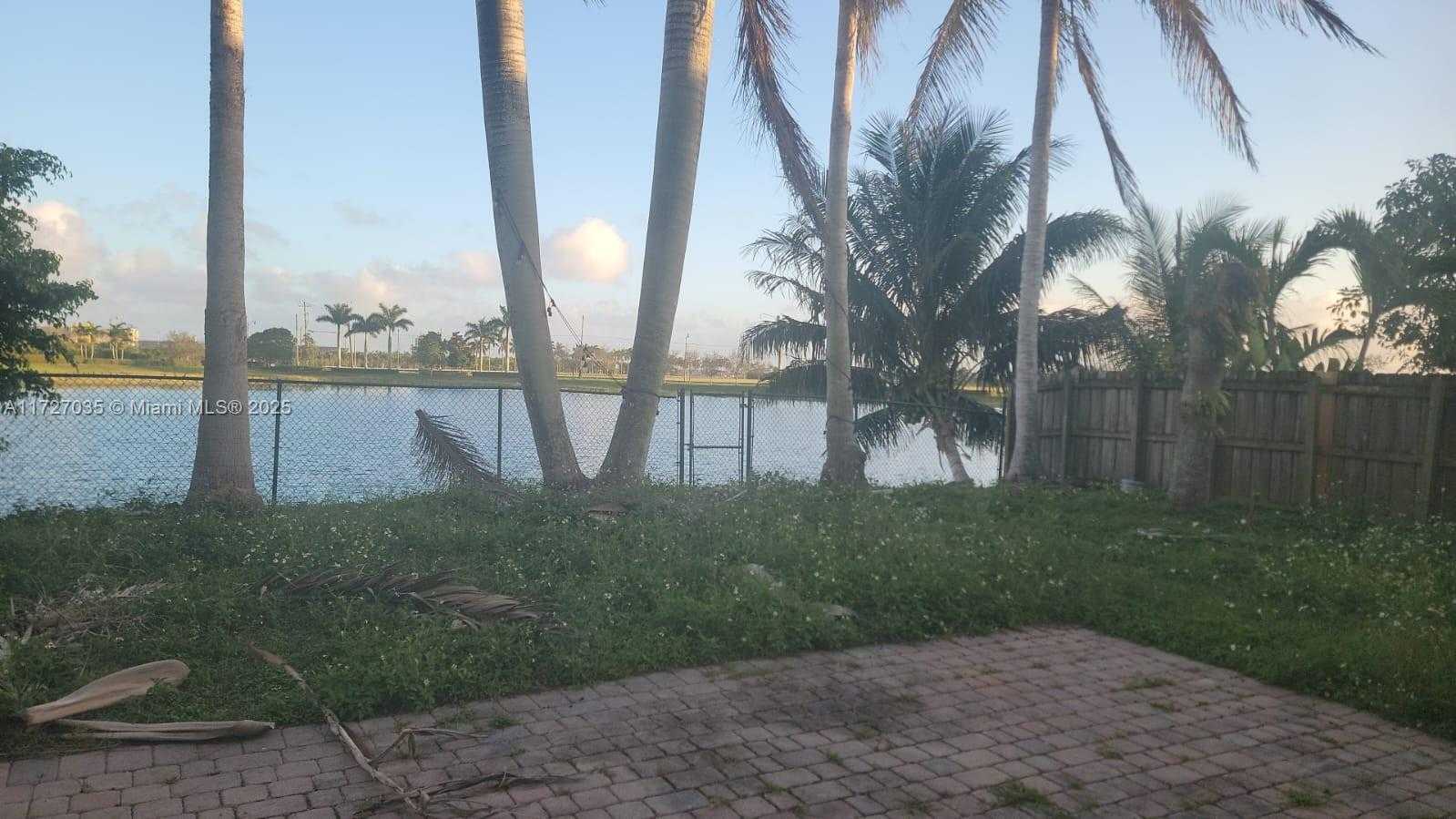 Small Image of 571 SOUTH EAST 37TH PL, Homestead Number 16