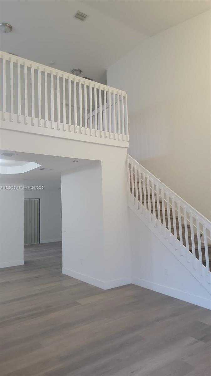 Small Image of 571 SOUTH EAST 37TH PL, Homestead Number 6