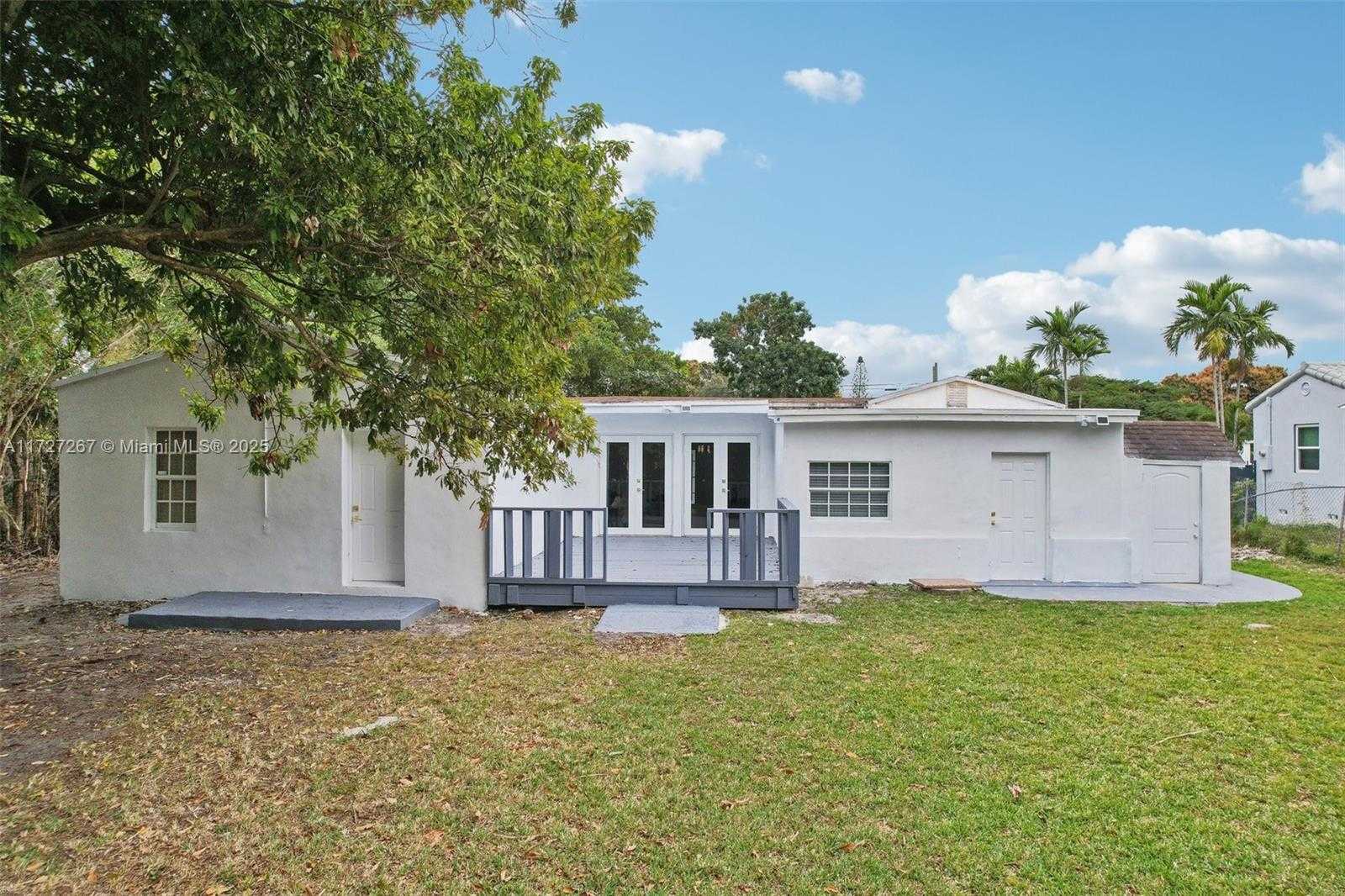 Small Image of 299 SOUTH BISCAYNE RIVER DR, Miami Number 35