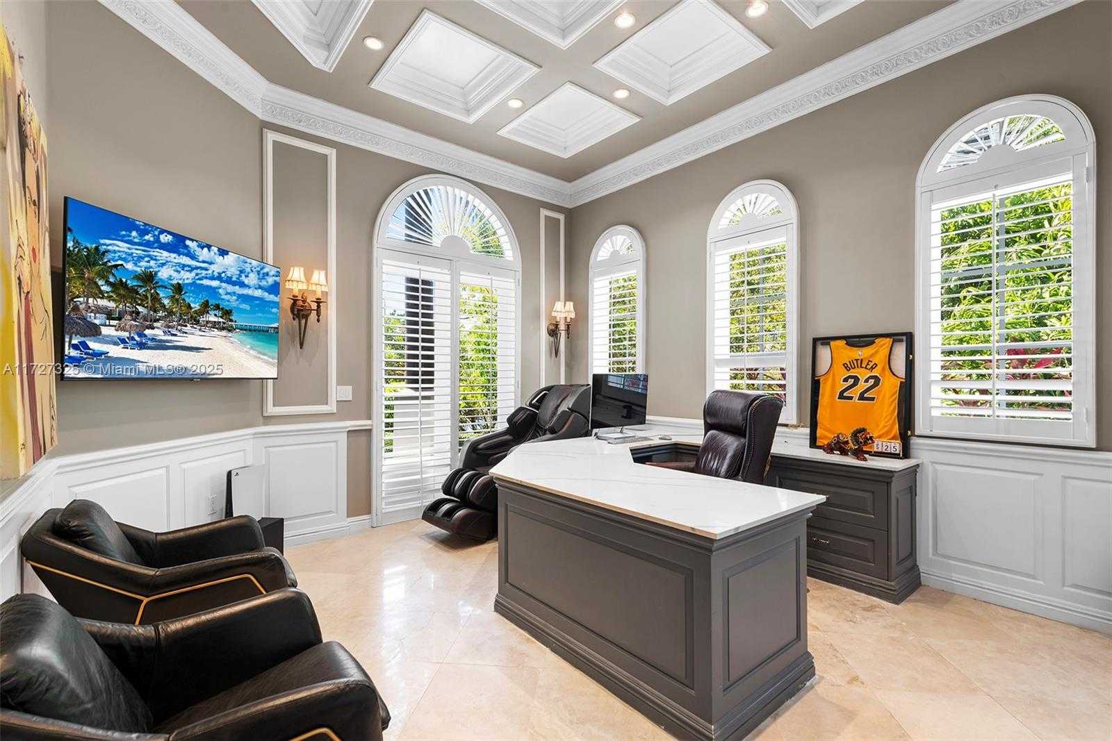 Small Image of 3914 Island Estates Dr, Miami, FL 33160, USA Number 15