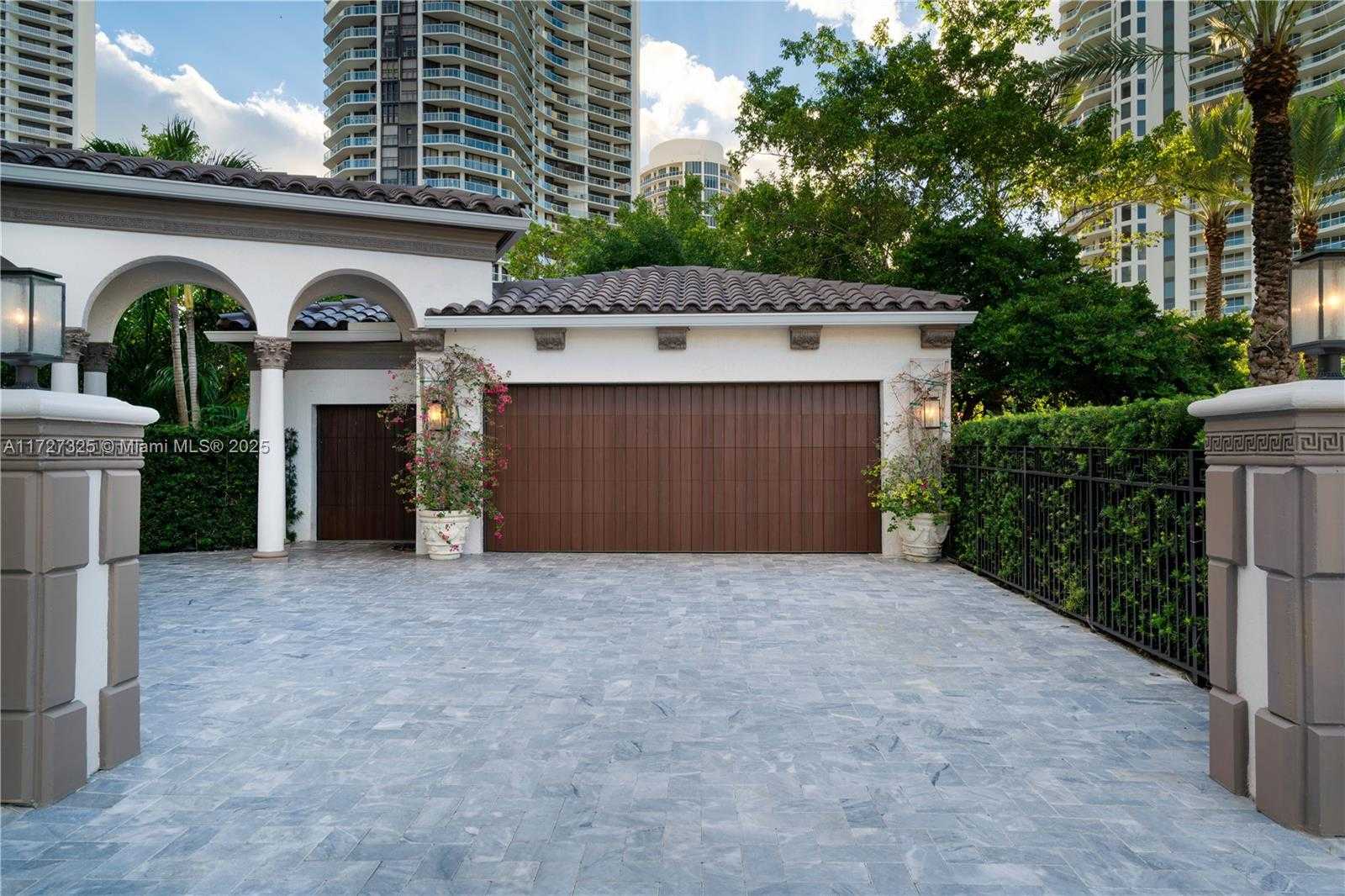 Small Image of 3914 Island Estates Dr, Miami, FL 33160, USA Number 27