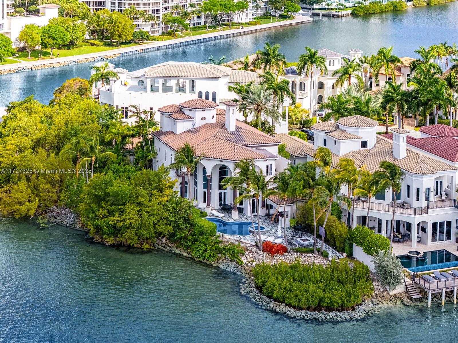 Small Image of 3914 Island Estates Dr, Miami, FL 33160, USA Number 36