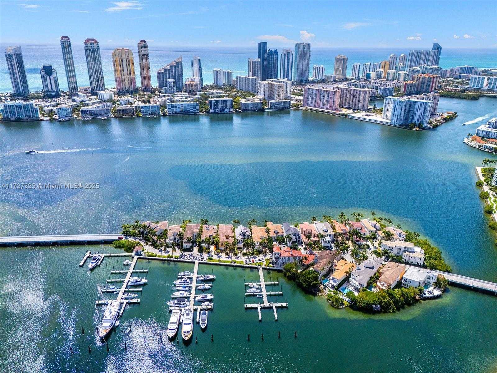 Small Image of 3914 Island Estates Dr, Miami, FL 33160, USA Number 39