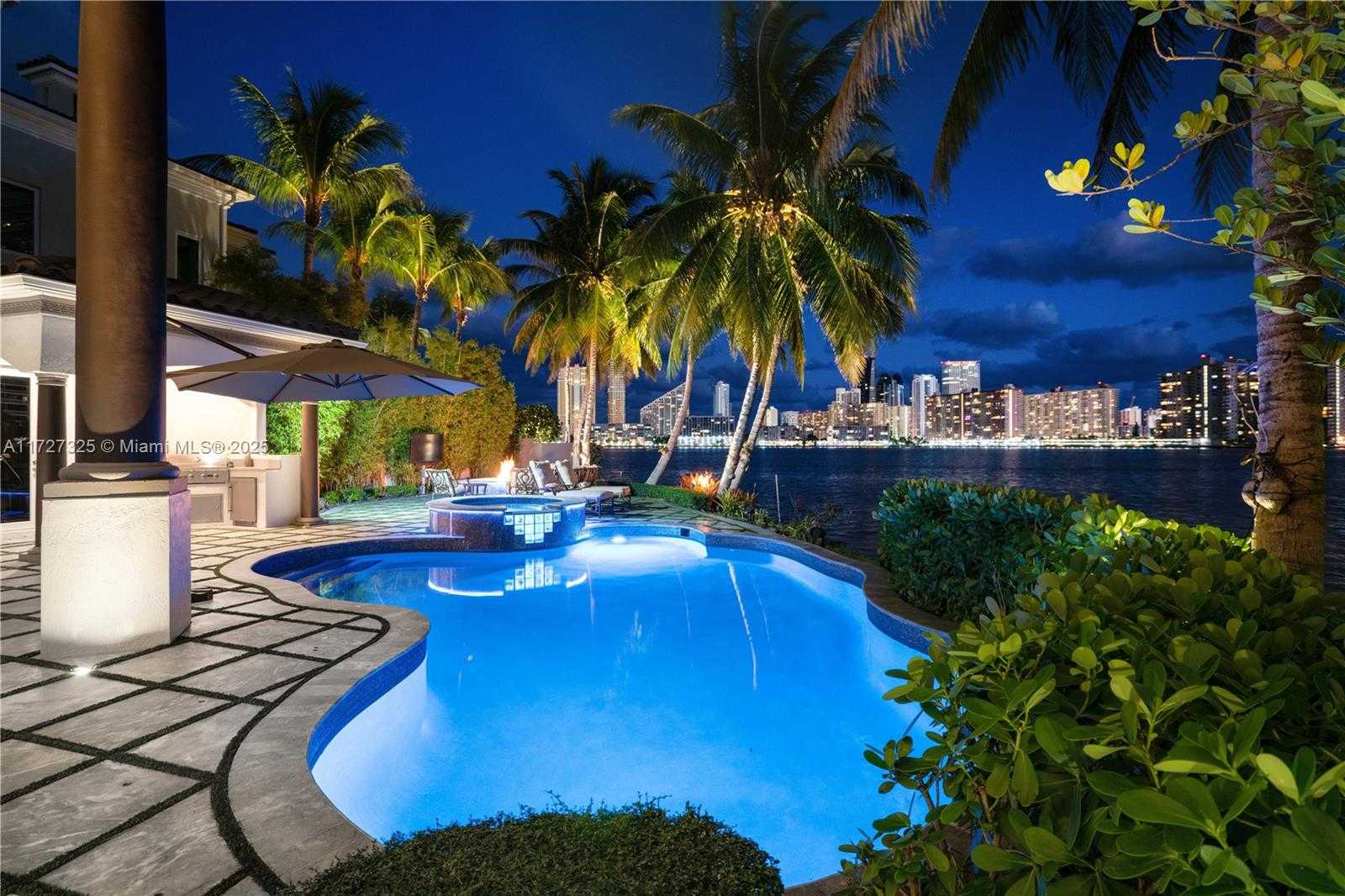 Small Image of 3914 Island Estates Dr, Miami, FL 33160, USA Number 4