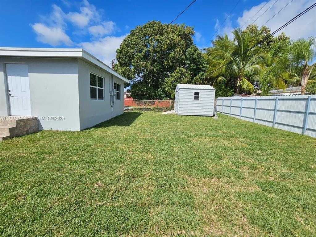 Small Image of 1951 NORTH EAST 157TH TER, North Miami Beach Number 19