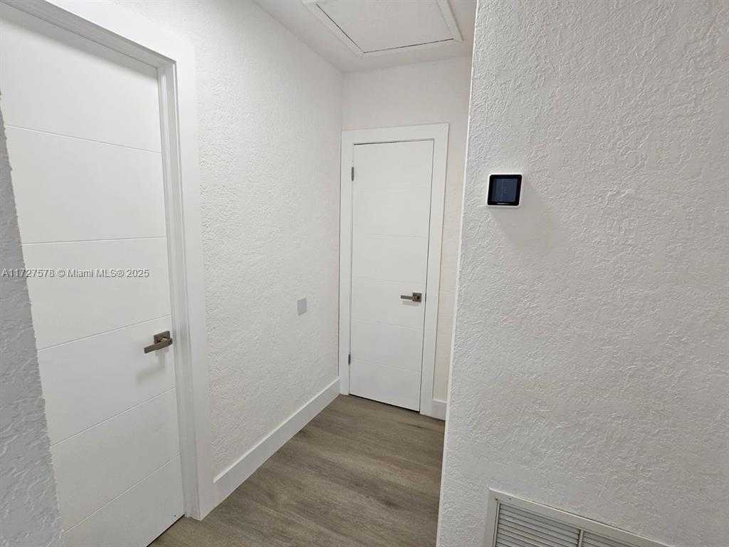 Small Image of 1951 NORTH EAST 157TH TER, North Miami Beach Number 9