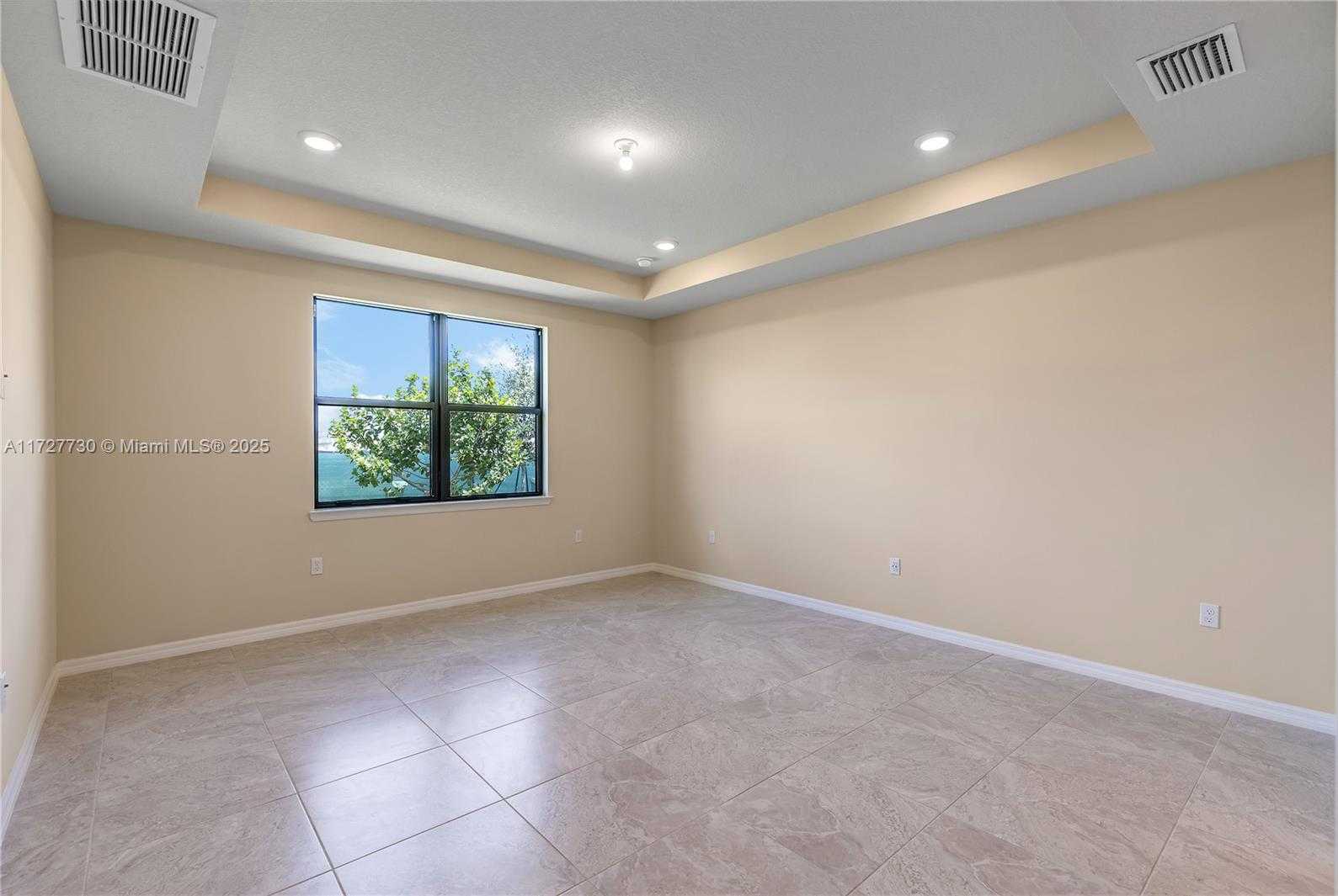 Small Image of 4480 GRAMERCY DR, Oakland Park Number 13
