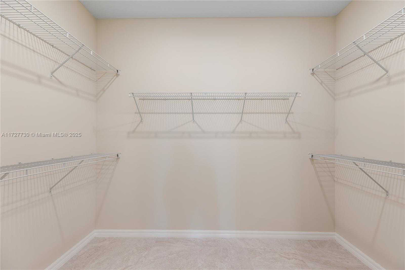 Small Image of 4480 GRAMERCY DR, Oakland Park Number 16
