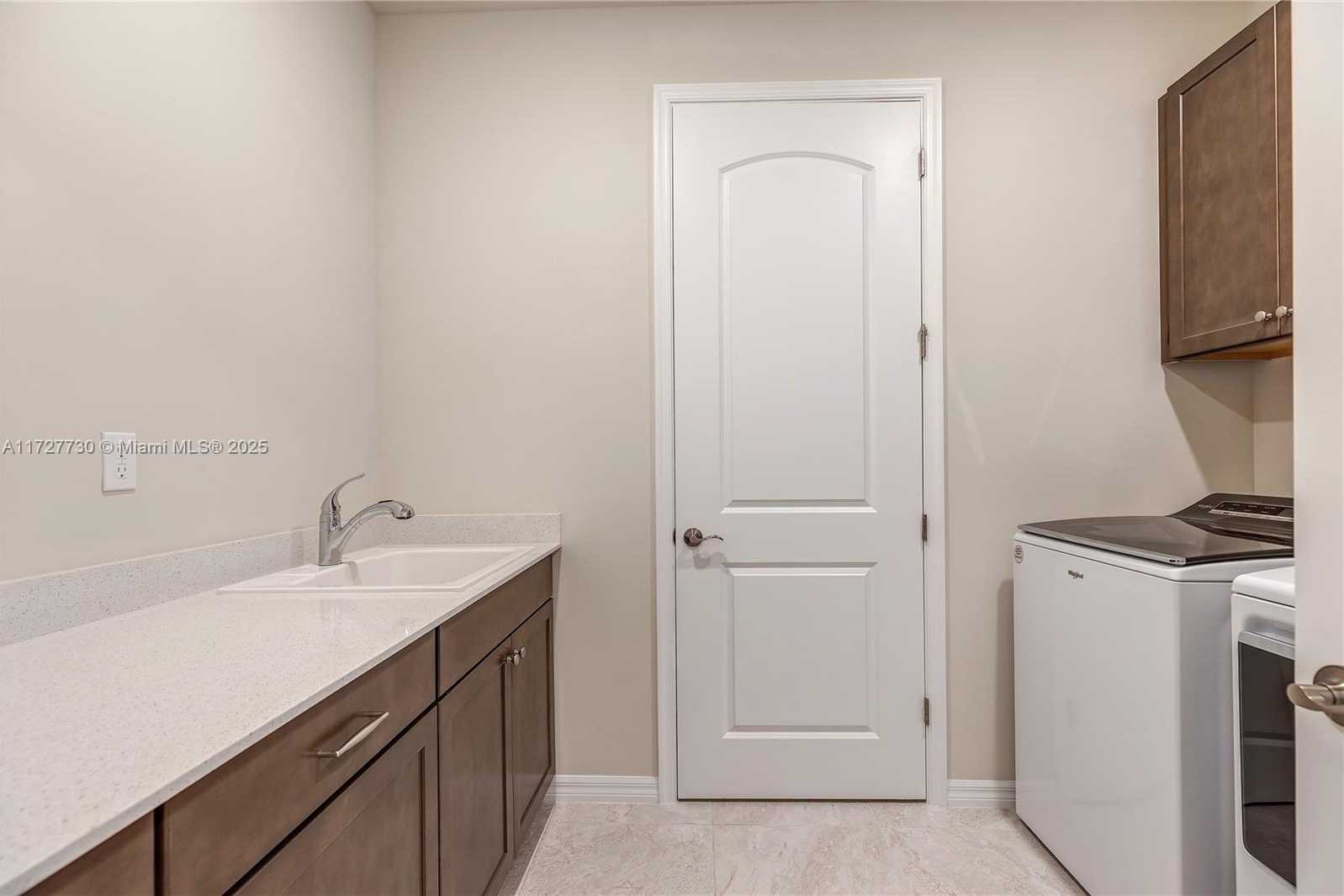 Small Image of 4480 GRAMERCY DR, Oakland Park Number 17