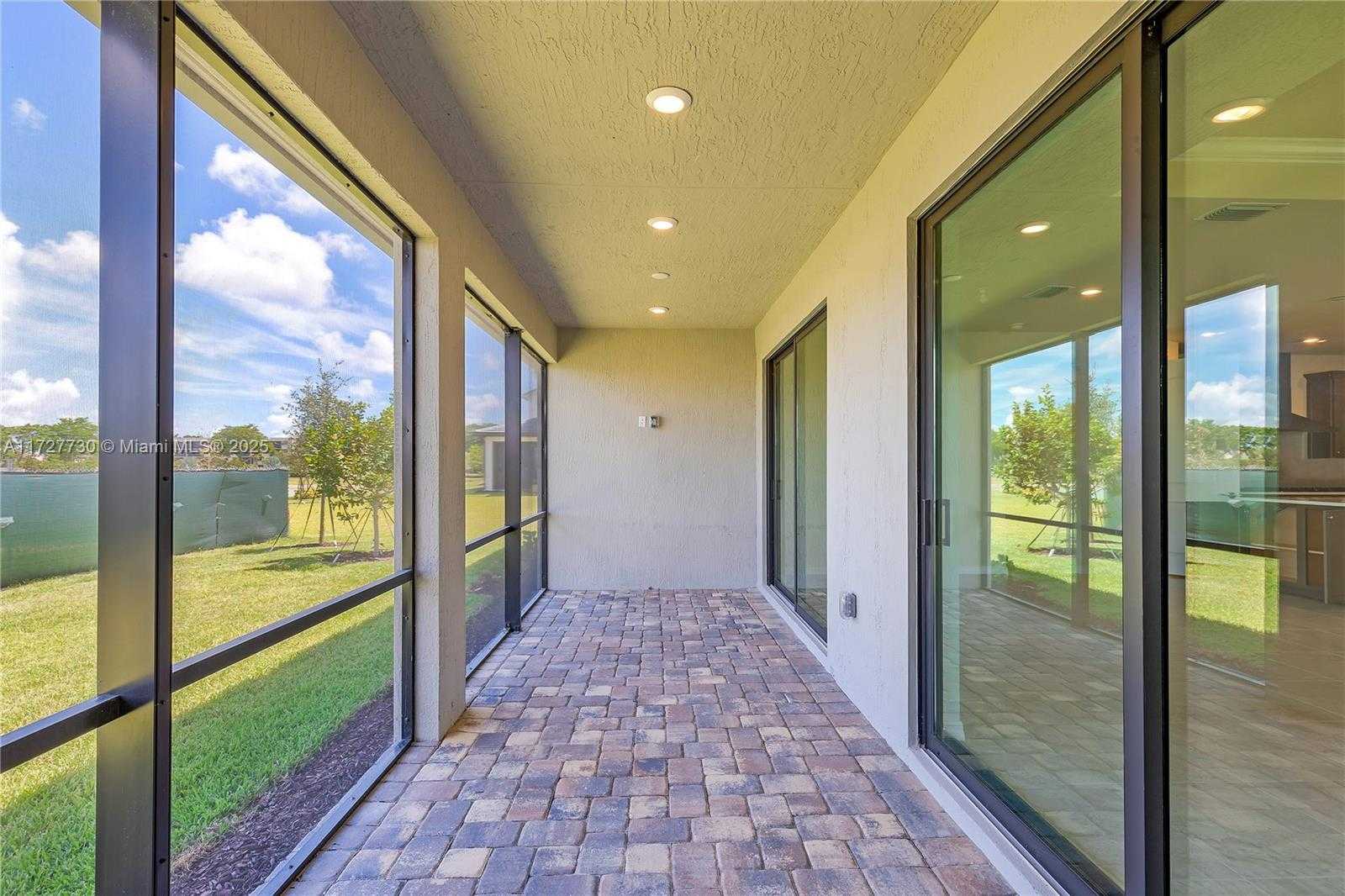 Small Image of 4480 GRAMERCY DR, Oakland Park Number 18