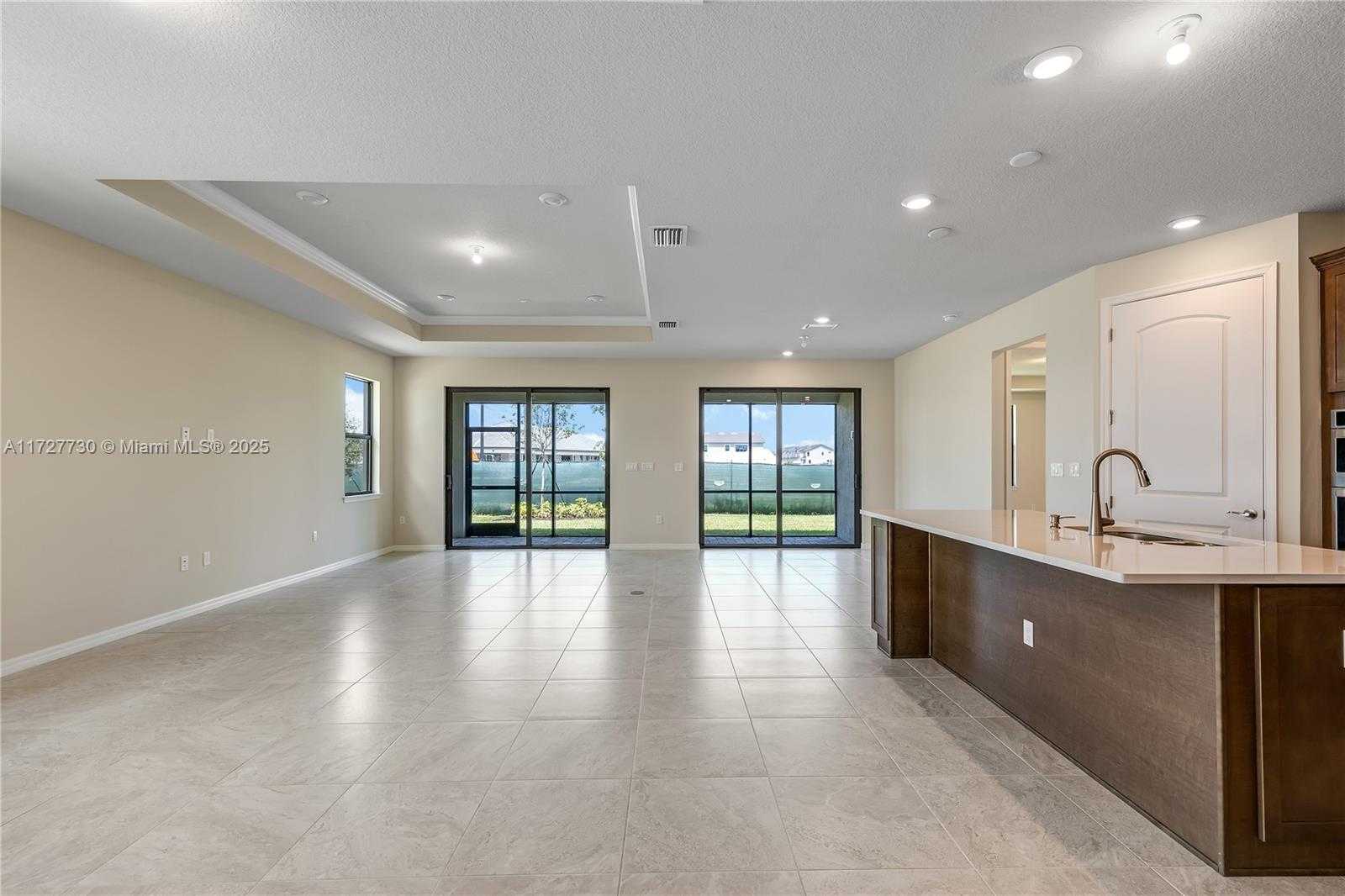 Small Image of 4480 GRAMERCY DR, Oakland Park Number 9