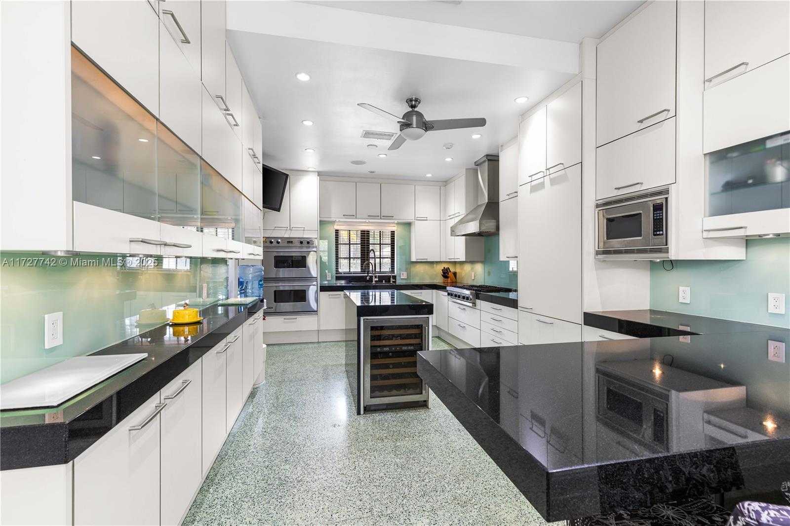 Small Image of 1181 SOUTH ALHAMBRA CIR, Coral Gables Number 13