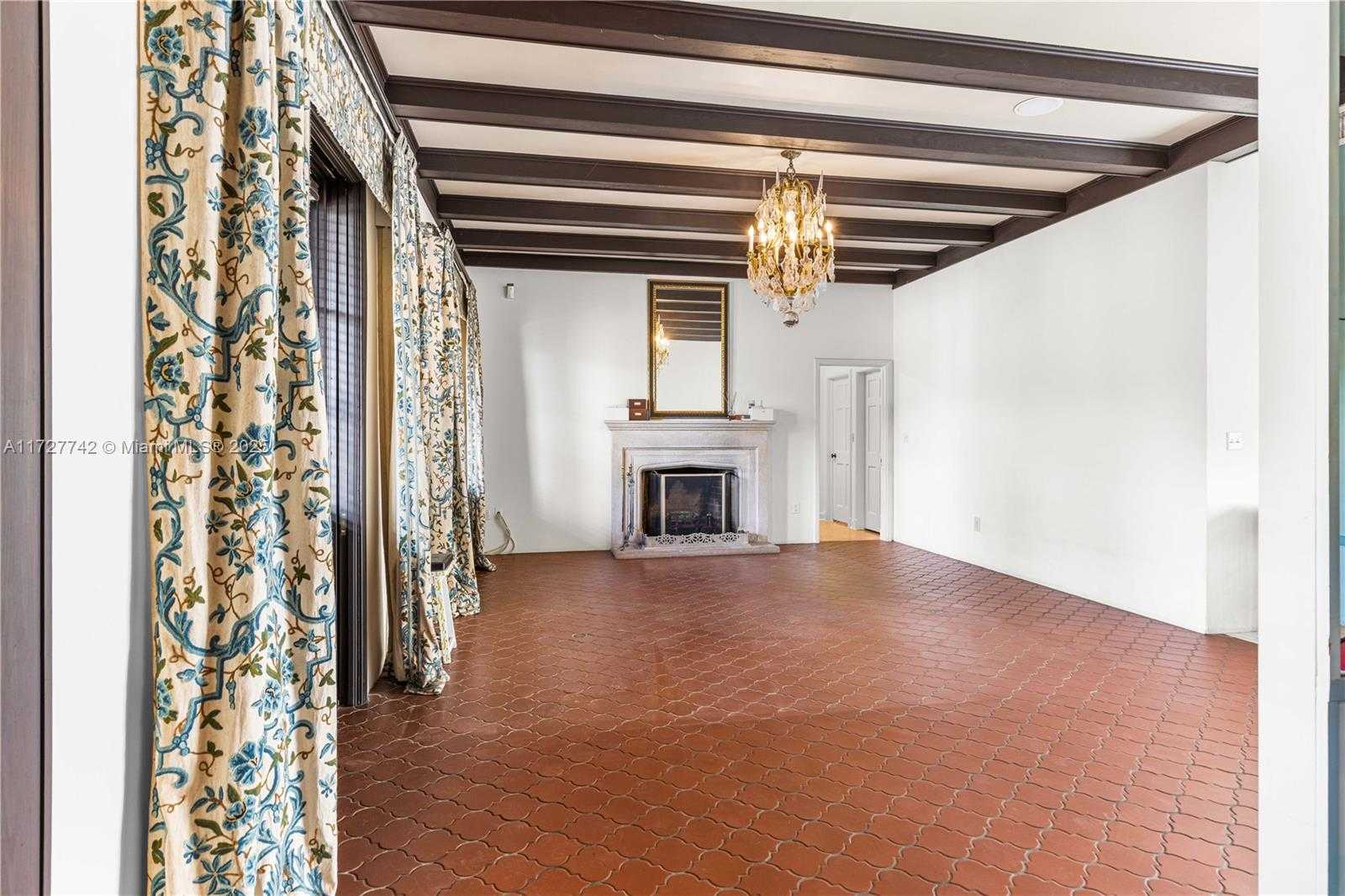 Small Image of 1181 SOUTH ALHAMBRA CIR, Coral Gables Number 23