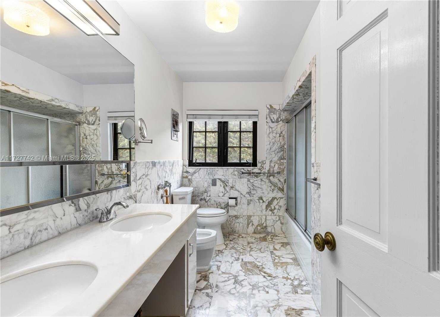 Small Image of 1181 SOUTH ALHAMBRA CIR, Coral Gables Number 25