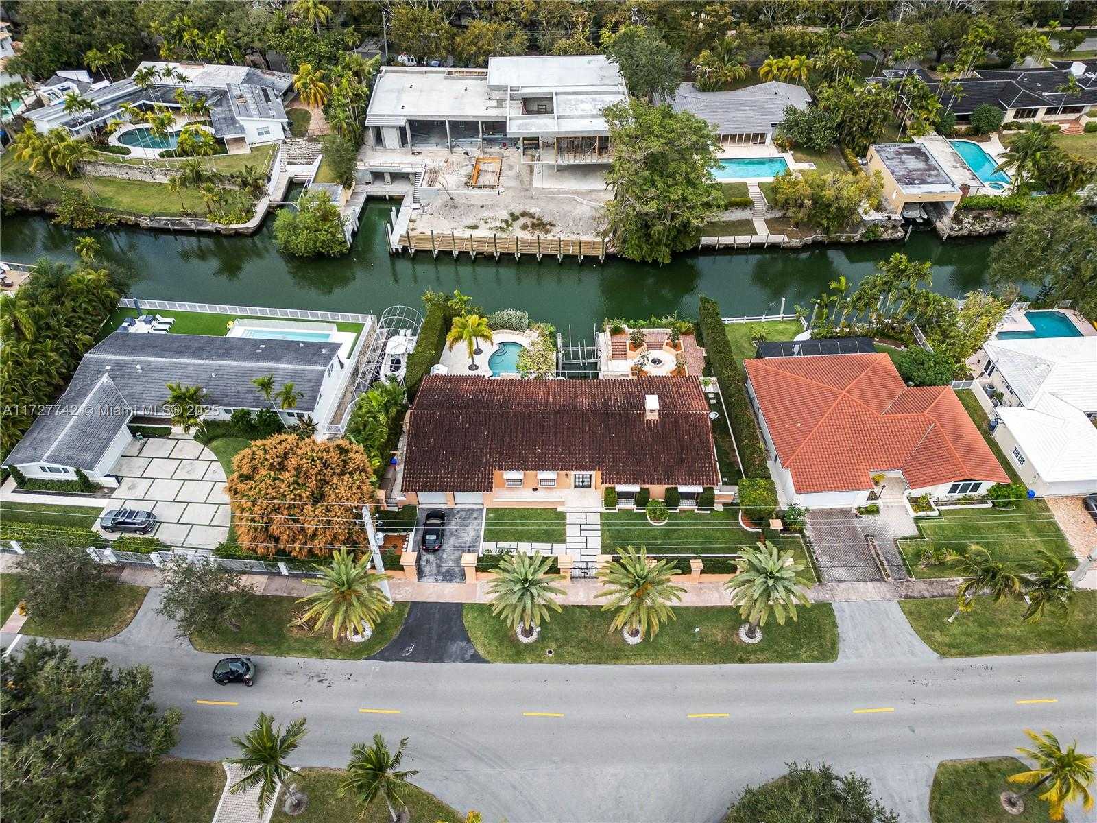 Small Image of 1181 SOUTH ALHAMBRA CIR, Coral Gables Number 30